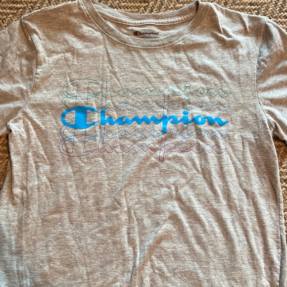 NWOT champion tee - Picture 2 of 4